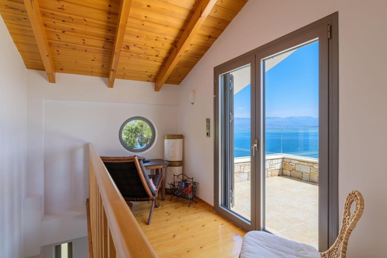 Crystal Beach Villa Chalkís Exteriör bild
