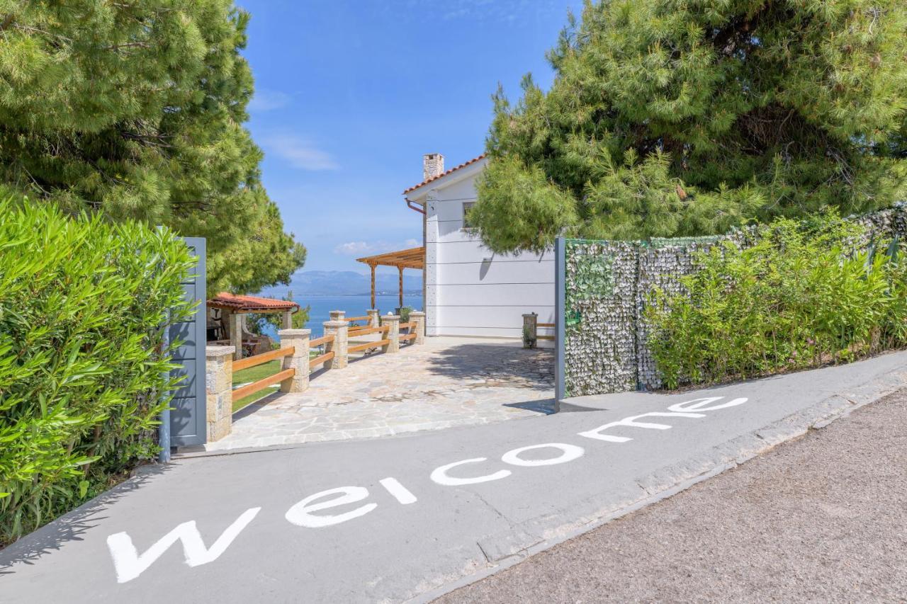 Crystal Beach Villa Chalkís Exteriör bild
